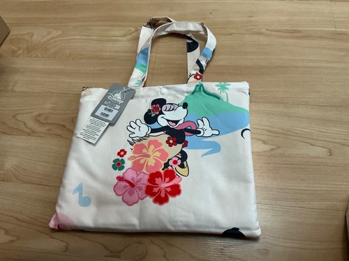 Disney minnie mouse - , beach